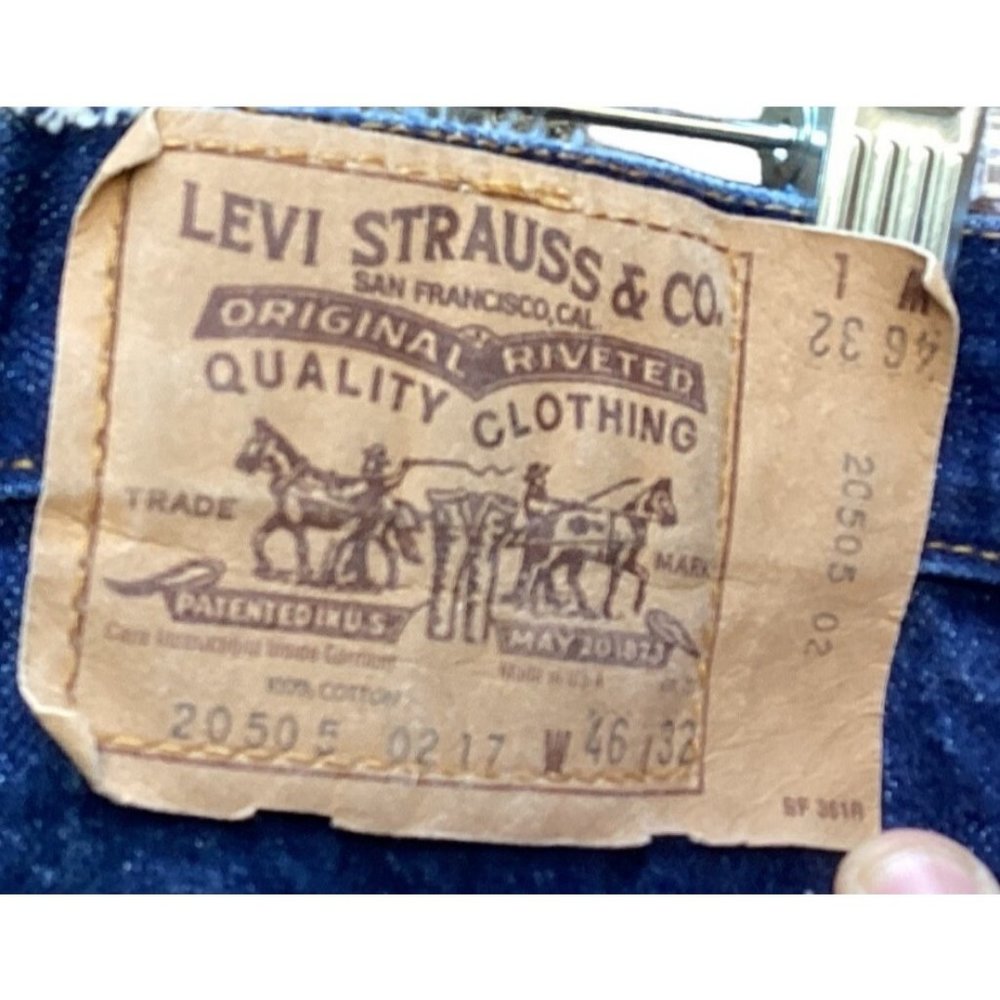 Levis 505 Cut Off Jeans Shorts Dark Wash Orange Label 46" Made in USA Jorts - Picture 3 of 3